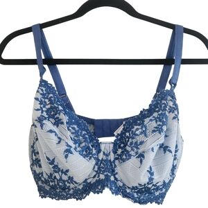 Wacoal 36DD Embrace Lace Eggshell Blue